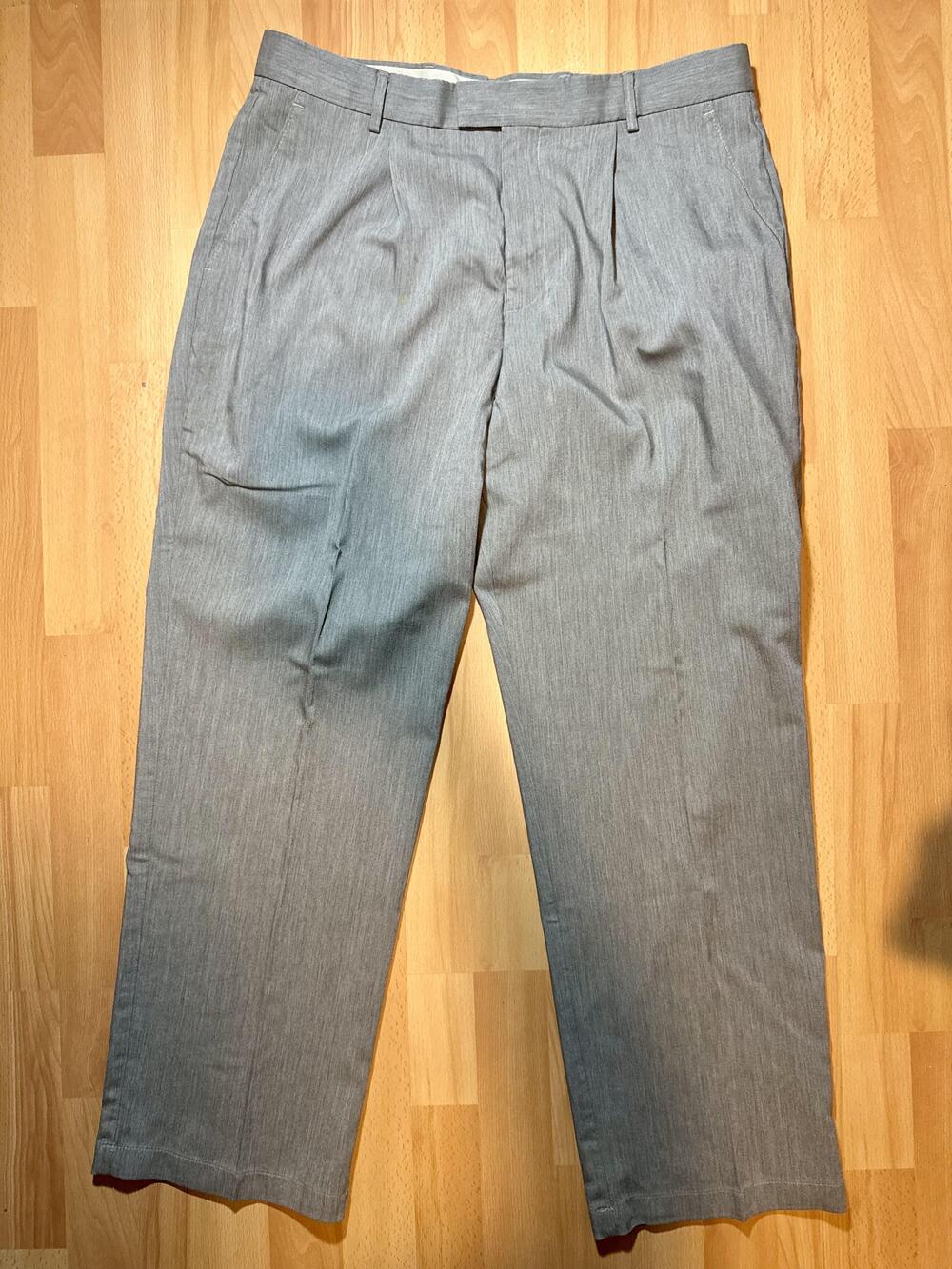Dockers Recode Pants Mens 36x30 Gray Dress Slacks Pleated Front Business Work